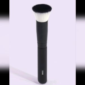 Foundation Brush